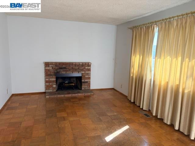358 Robert Way