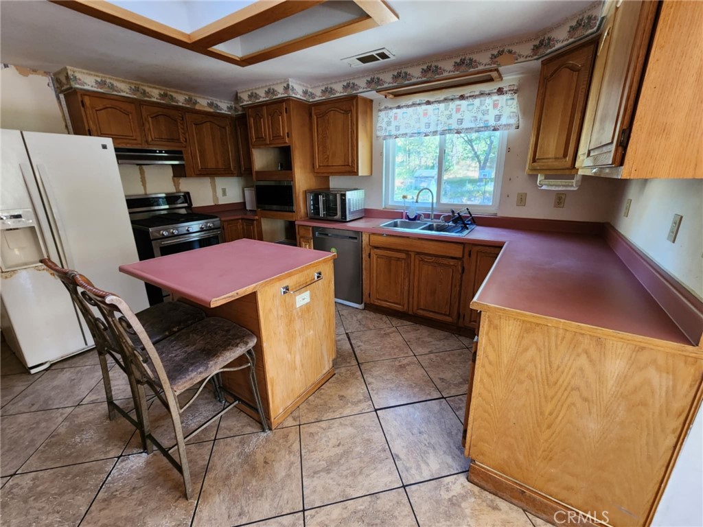 6576 State Highway 140