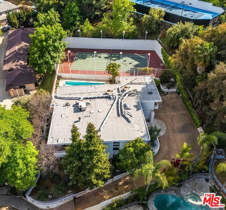 15656 Crownridge Place