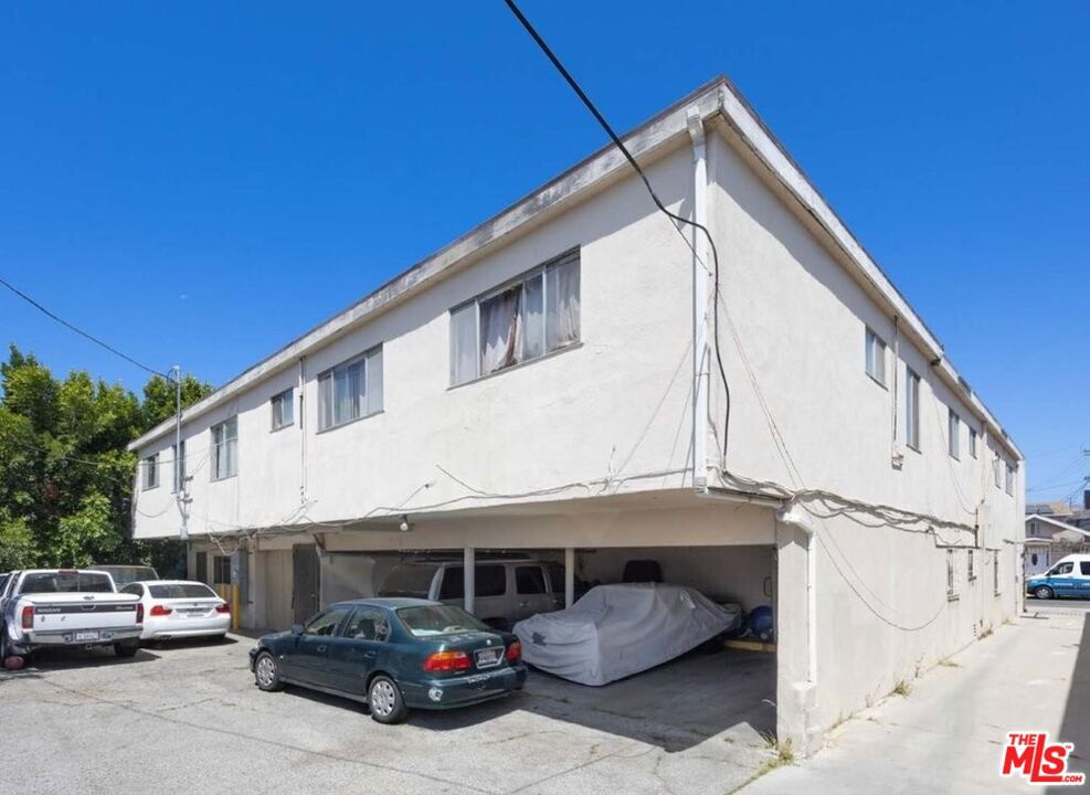 12420 Greene Avenue