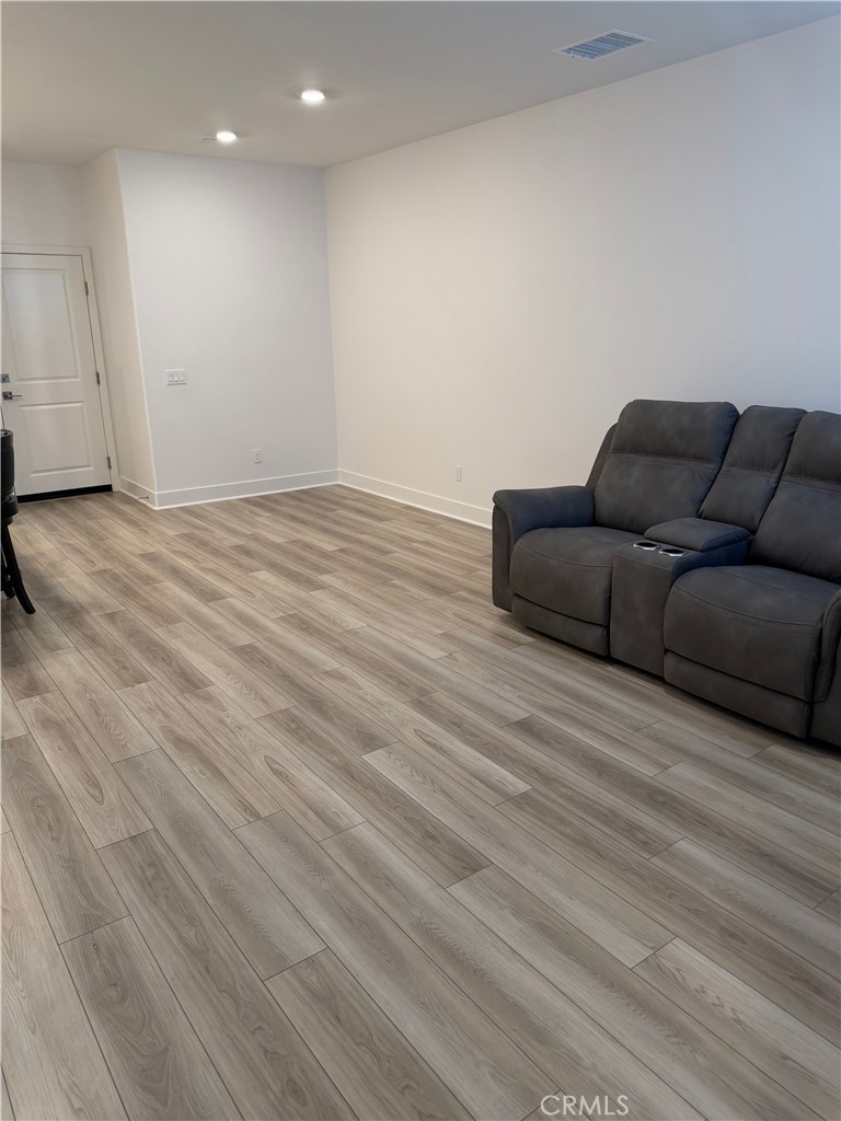 Properties 3930 Lavine Way 103