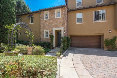 Photo of 63 Gingerwood, Irvine, CA 92603 (MLS # PW26169569)
