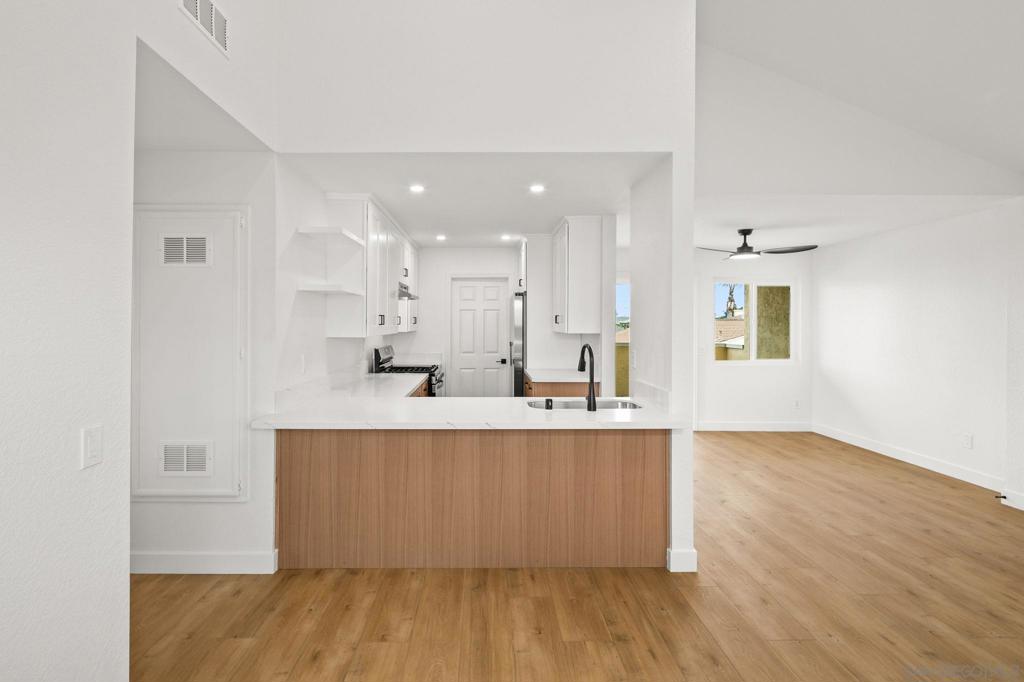 152 Evergreen Ave. 4