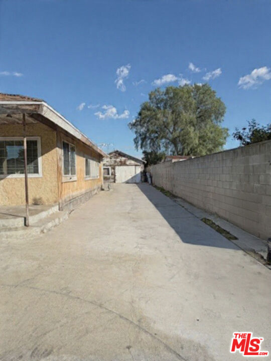 4816 Elizabeth Street