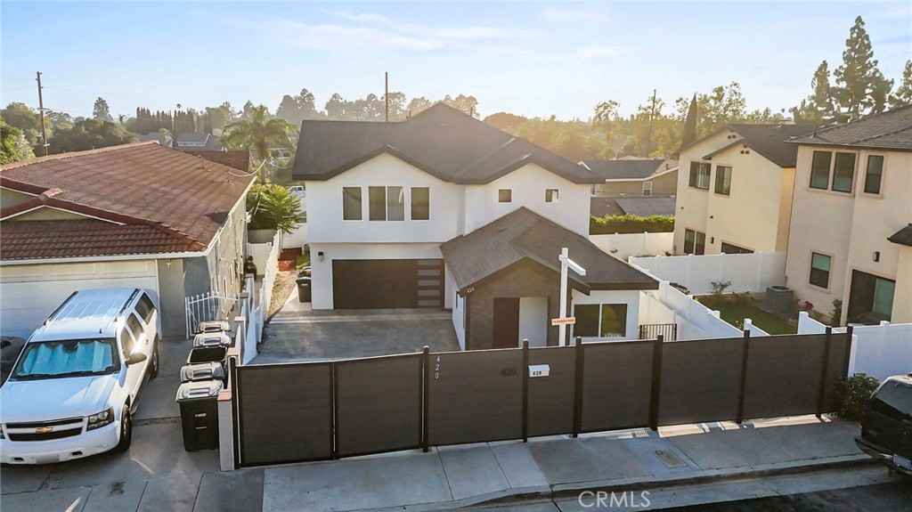 420 S Hill Street