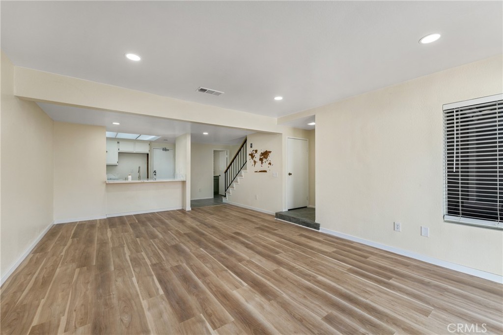 2321 S Magnolia Avenue 6E