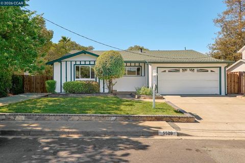 Photo of 5520 Alaska Dr Dr, Concord, CA 94521 (MLS # 41128073)