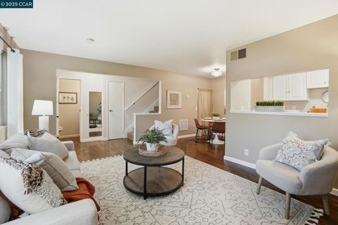 Photo of 1045 Mohr Ln Ln #B, Concord, CA 94518 (MLS # 41119008)