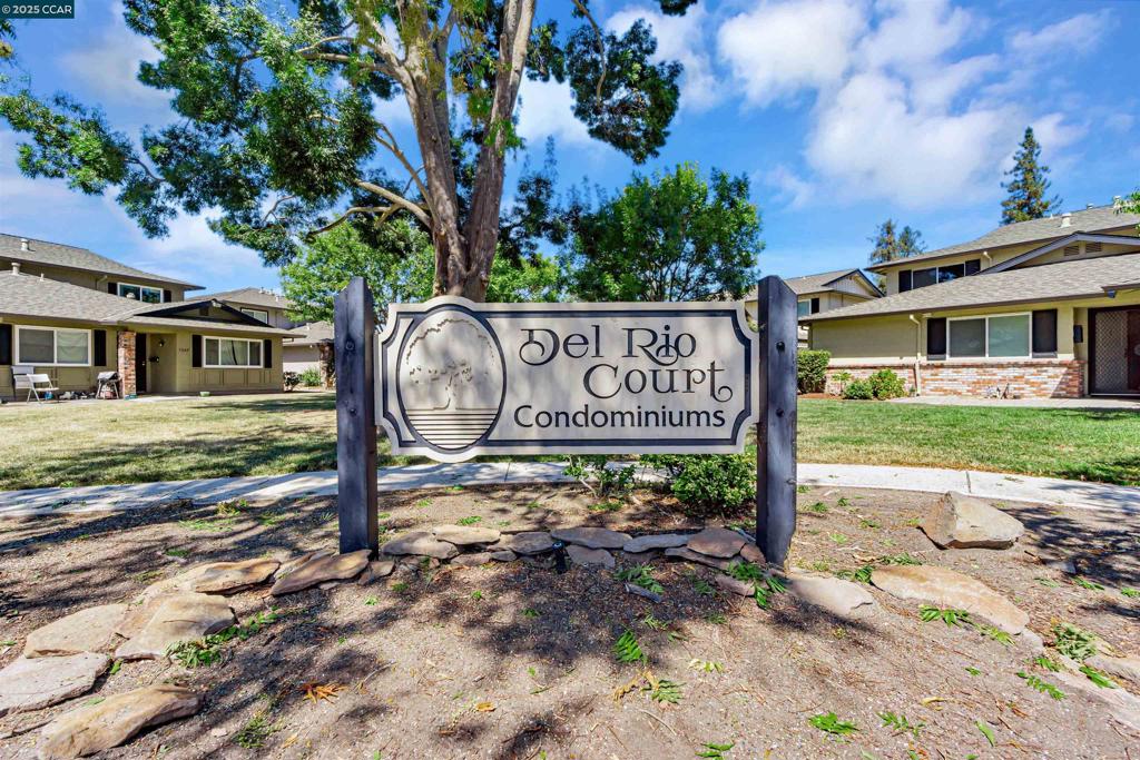 DEL RIO COURT - Residential