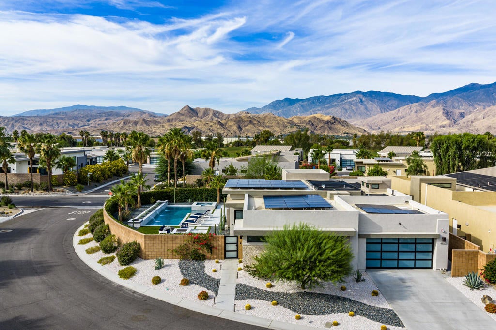 4512 Alcala Way