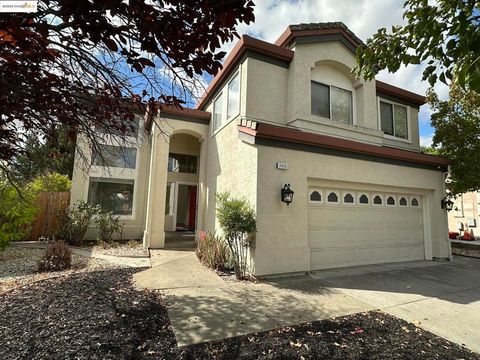 Photo of 2426 Carpinteria Dr Dr, Antioch, CA 94531 (MLS # 41114814)
