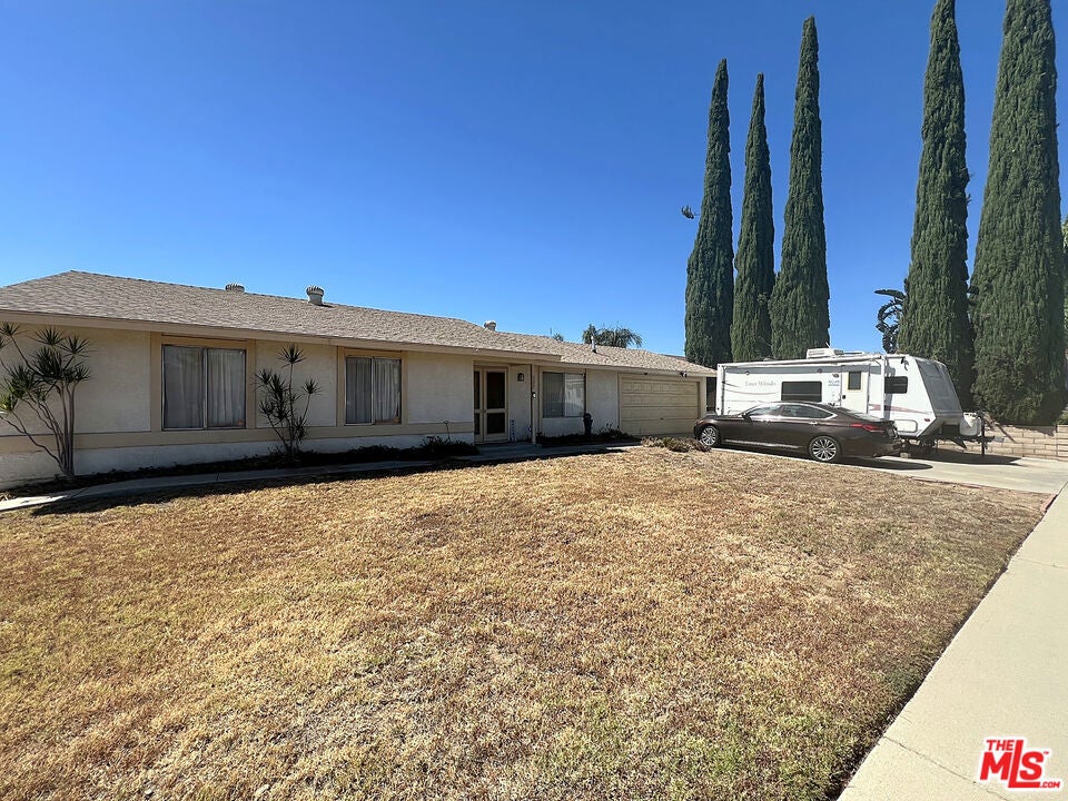 837 W Fontlee Lane