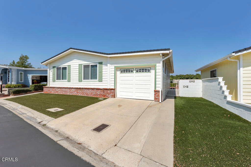975 W Telegraph Road 24