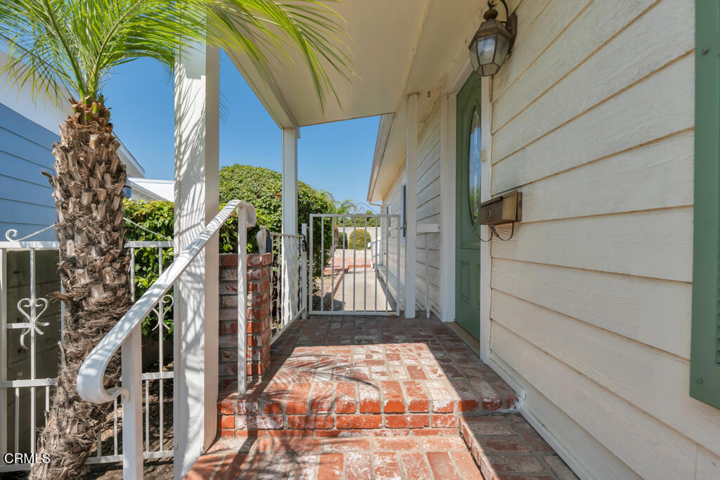 975 W Telegraph Road 24