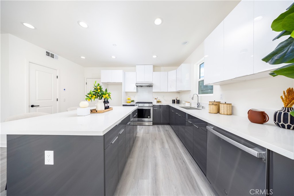 1371 Point Loma Place