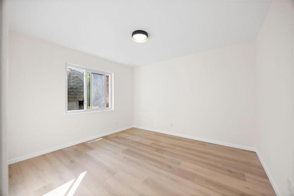 listing image 130720103806465810900