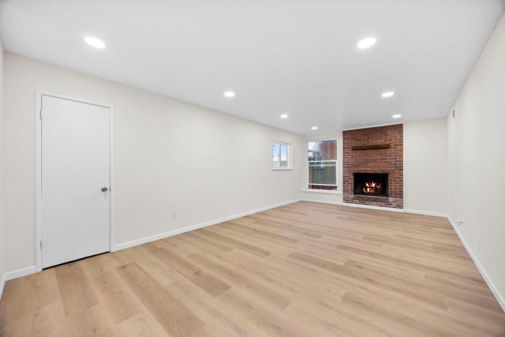 listing image 130720093212051172972