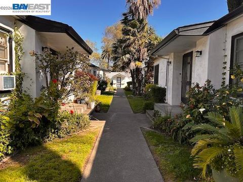 Photo of 1209 U street St, Sacramento, CA 95818 (MLS # 41127116)