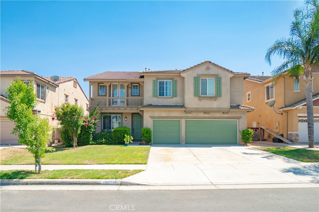 Set in a prime location, situated between the sought-after Temecula Wine Region and the new Murrieta Hot Springs Resort, this exquisite home offers the perfect blend of tranquility and convenience. You'll enjoy the best of both worlds—peaceful, private living with easy access to entertainment, dining, shopping and more.
Step inside and be greeted by a formal living room and dining room. The kitchen opens up to the cozy family room, and the stairs lead up to a spacious loft and upstairs balcony. The master suite is a true sanctuary, located in its own secluded wing of the house for ultimate privacy. The oversized walk-in closet is a dream come true, providing ample storage space, while the luxurious master bath features a giant soaking tub perfect for unwinding after a long day.
Solar panels on the roof offer energy efficiency and sustainability, helping keep energy bills low.
The luscious and private backyard is an ideal space for outdoor entertaining or simply enjoying a quiet evening under the stars. Whether you're hosting a summer BBQ or savoring a glass of wine from one of the nearby wineries, this home provides the perfect backdrop for making memories.
Don't let this grand opportunity pass you by! Schedule a tour today and make this your forever home.
