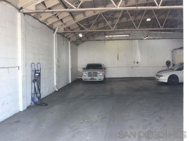 927 W Main Street