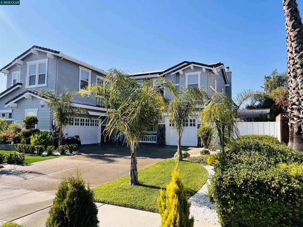807 Armstrong CT