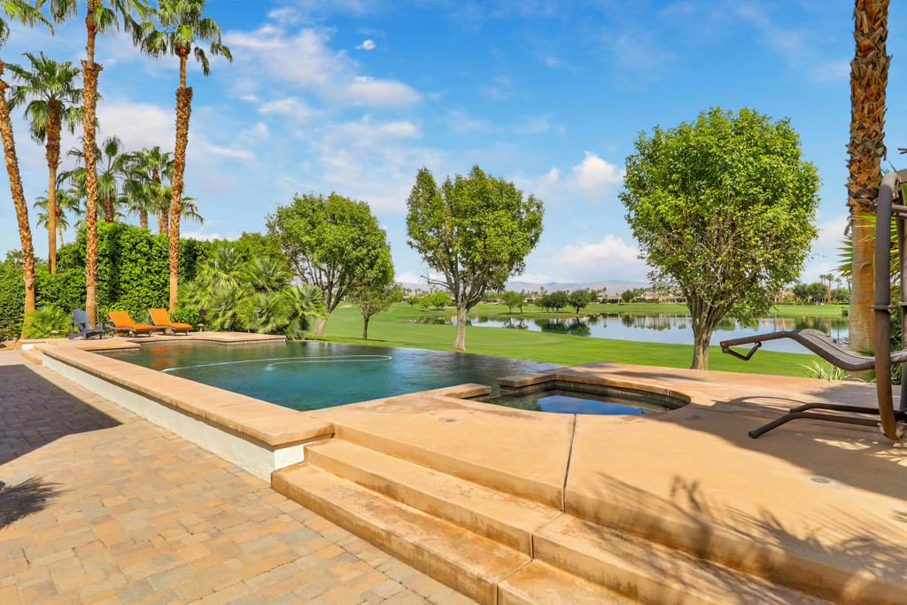 PGA Legends - Residential