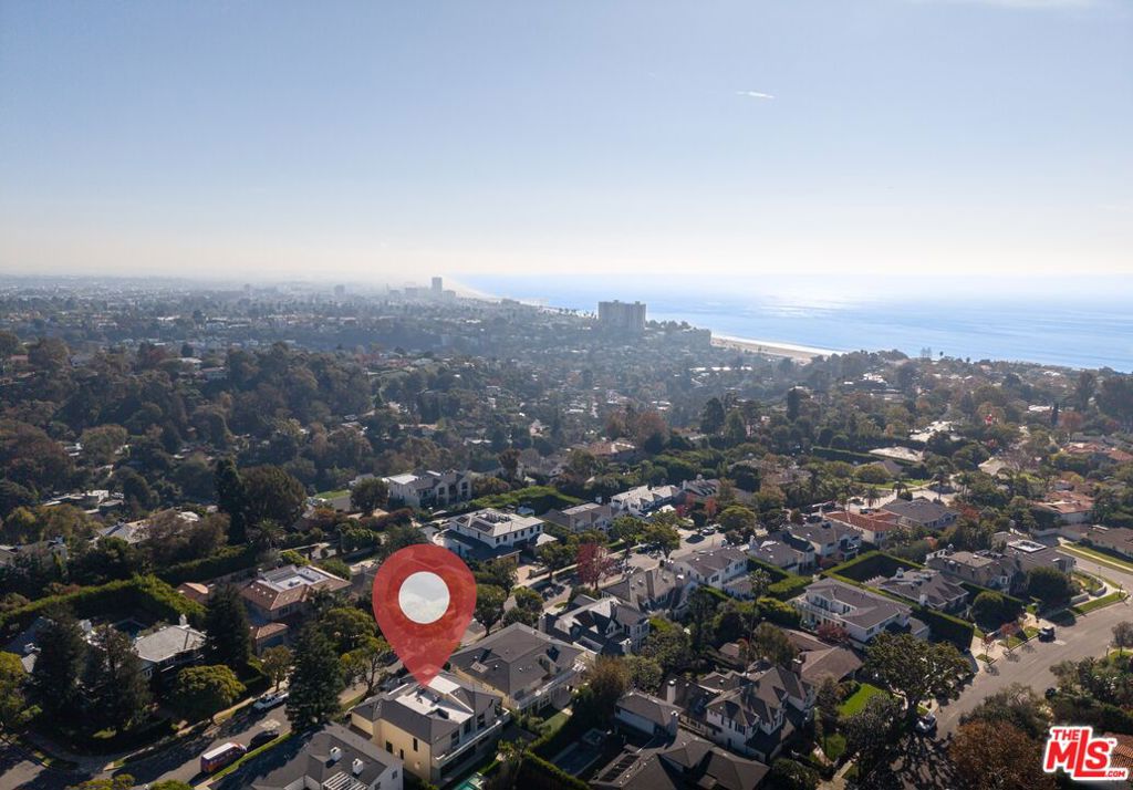 565 Toyopa Drive, Pacific Palisades CA 90272