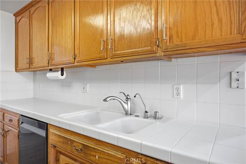 Tiny photo for 5009 Shaman Court, Bakersfield, CA 93312 (MLS # SR26157763)