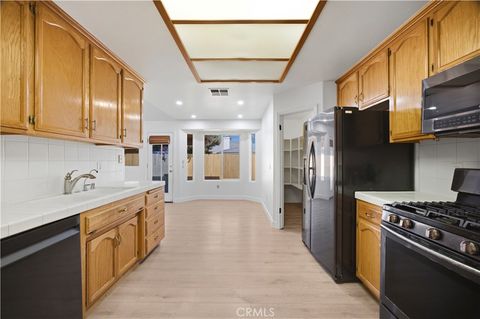 Tiny photo for 5009 Shaman Court, Bakersfield, CA 93312 (MLS # SR26157763)