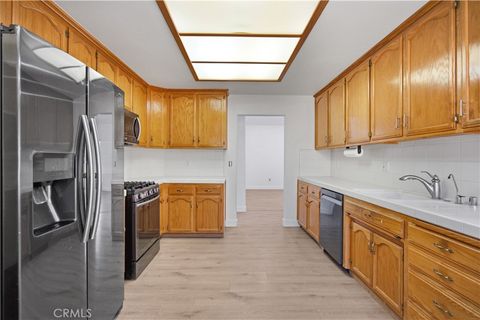 Tiny photo for 5009 Shaman Court, Bakersfield, CA 93312 (MLS # SR26157763)