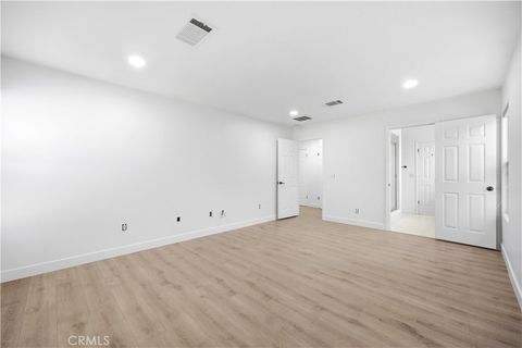 Tiny photo for 5009 Shaman Court, Bakersfield, CA 93312 (MLS # SR26157763)