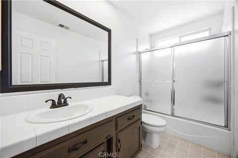 Tiny photo for 5009 Shaman Court, Bakersfield, CA 93312 (MLS # SR26157763)