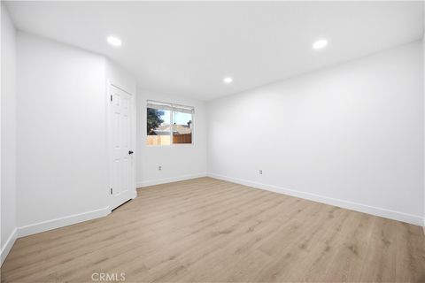 Tiny photo for 5009 Shaman Court, Bakersfield, CA 93312 (MLS # SR26157763)