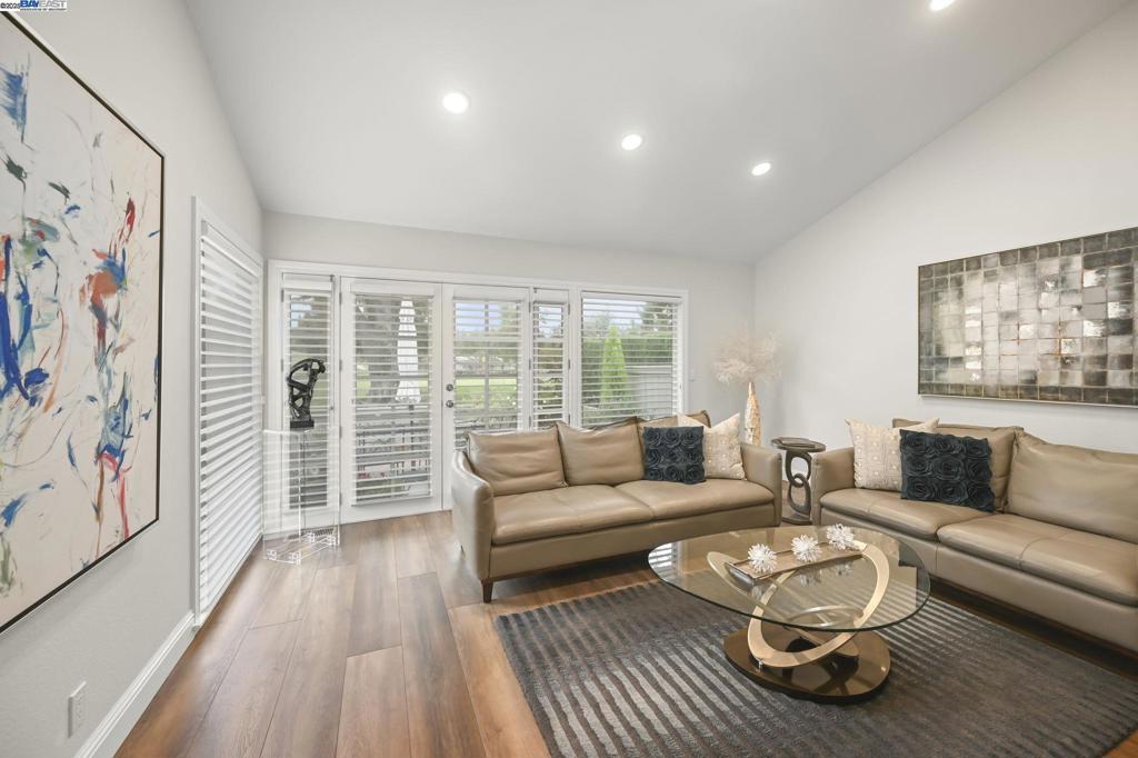 CROW CANYON C.C. - Residential