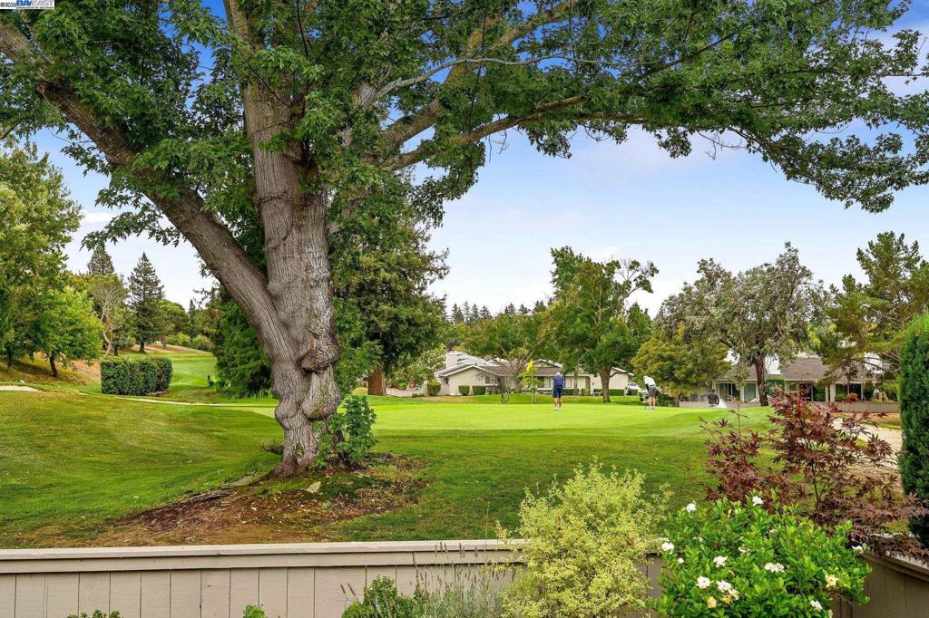 CROW CANYON C.C. - Residential
