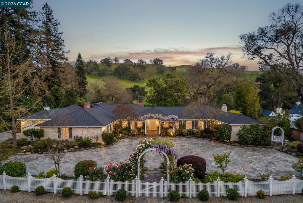 1720 Alameda Diablo