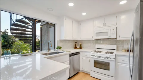 27861 Esporlas, Mission Viejo, CA 92692 - MLS#: OC26166023