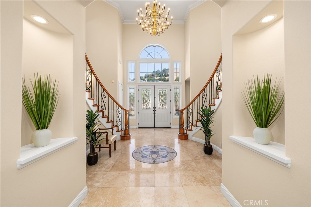 3313 Gardenia Lane