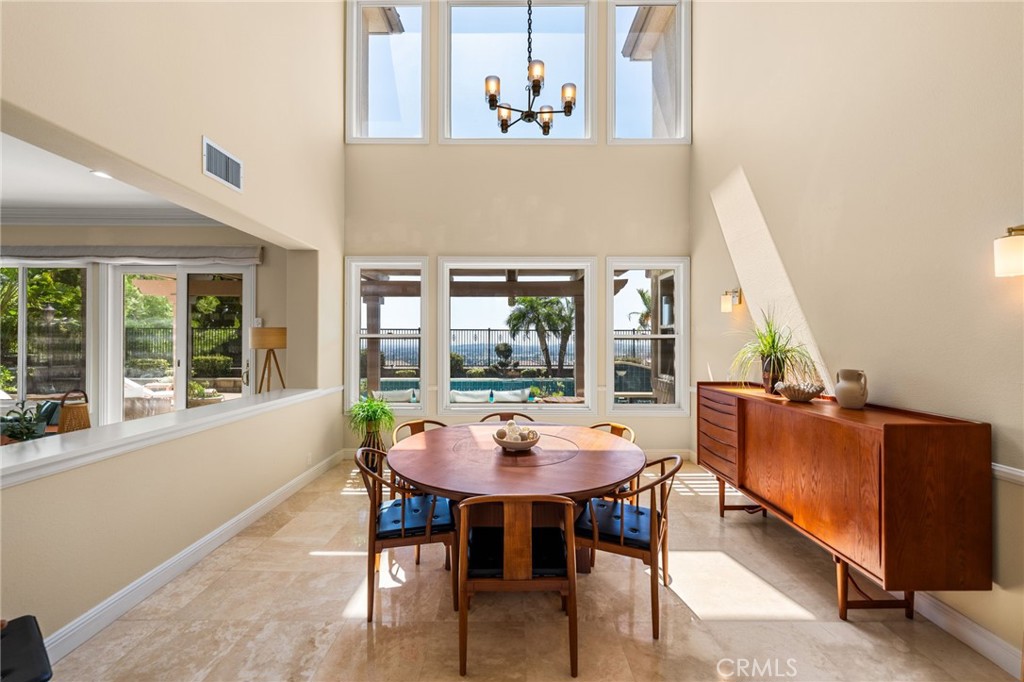 3313 Gardenia Lane