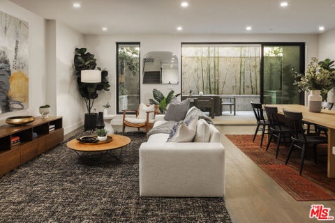 Photo of 411 S Hamel Road #106, Los Angeles, CA 90048 (MLS # 25630993)