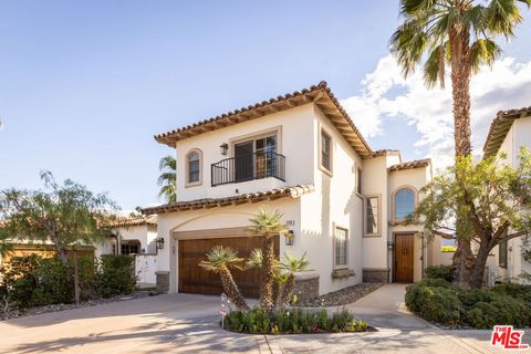 Photo of 546 N Indian Canyon Drive, Palm Springs, CA 92262 (MLS # 26652905)