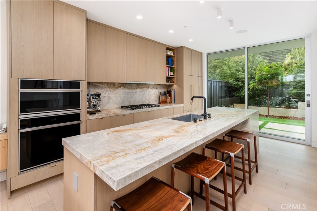 68 E F Street