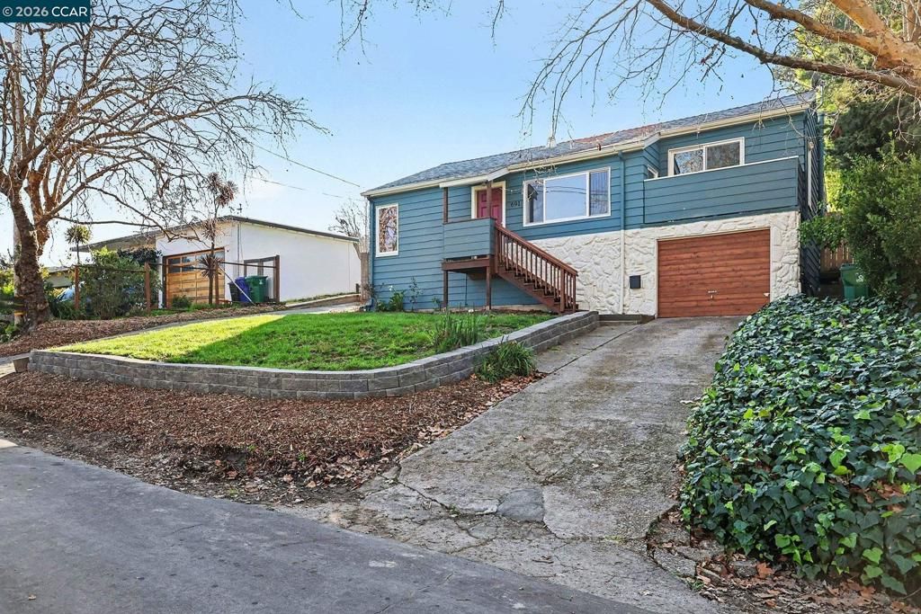 Photo of 691 Rincon Rd Rd, El Sobrante, CA 94803 (MLS # 41122630)