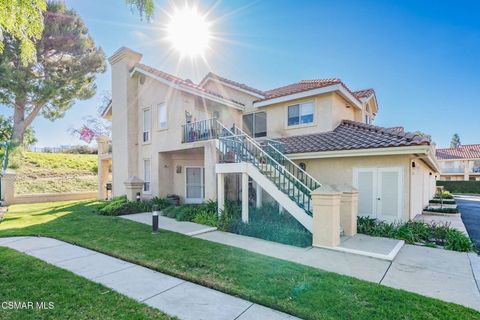 Photo of 264 Ridgeton Lane #D, Simi Valley, CA 93065 (MLS # 226000861)