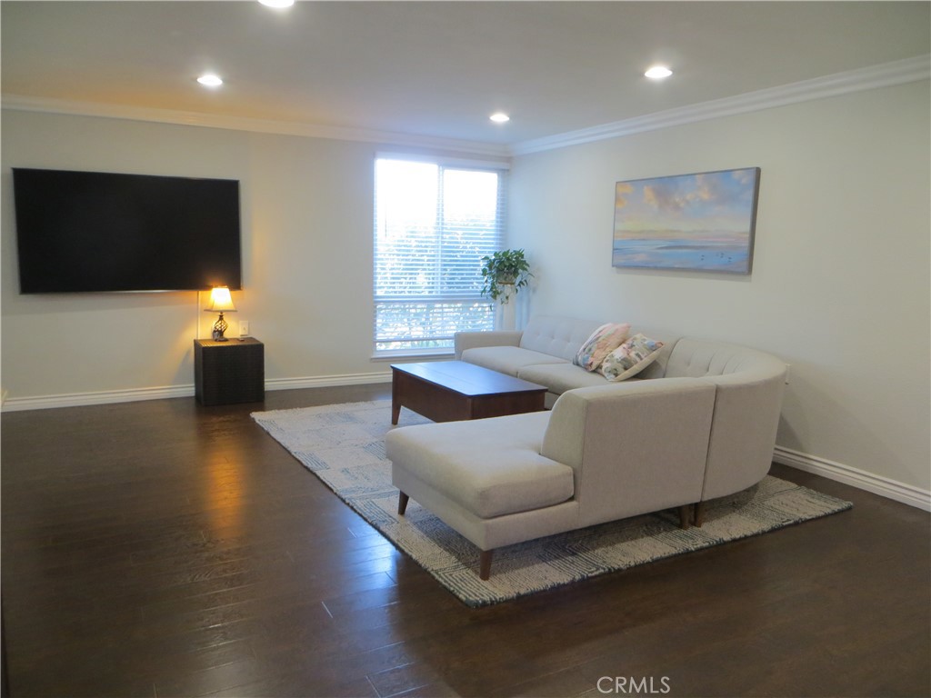 422 AVENIDA CASTILLA D