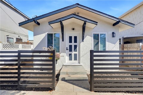 Photo of 1326 S Cabrillo AVE, San Pedro, CA 90731 (MLS # PW26216403)