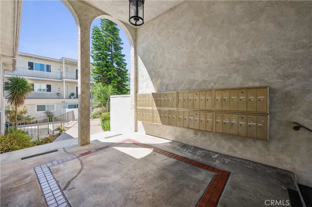 4160 W 182nd Street 214
