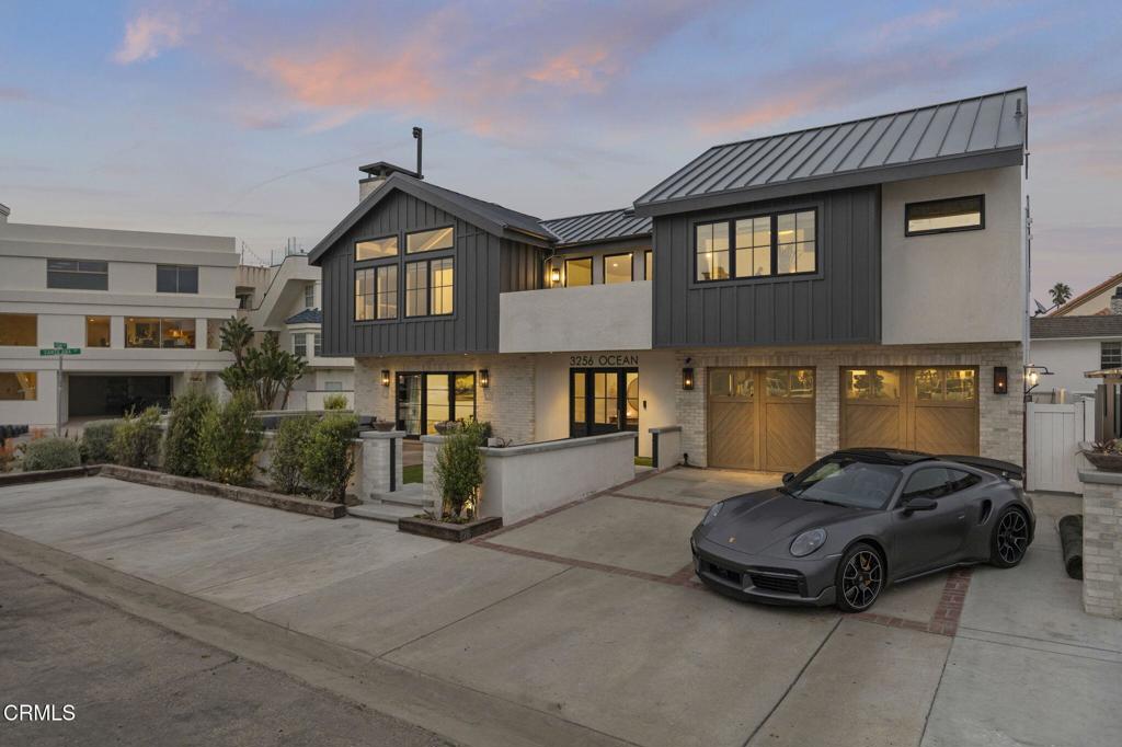 3256 Ocean Drive