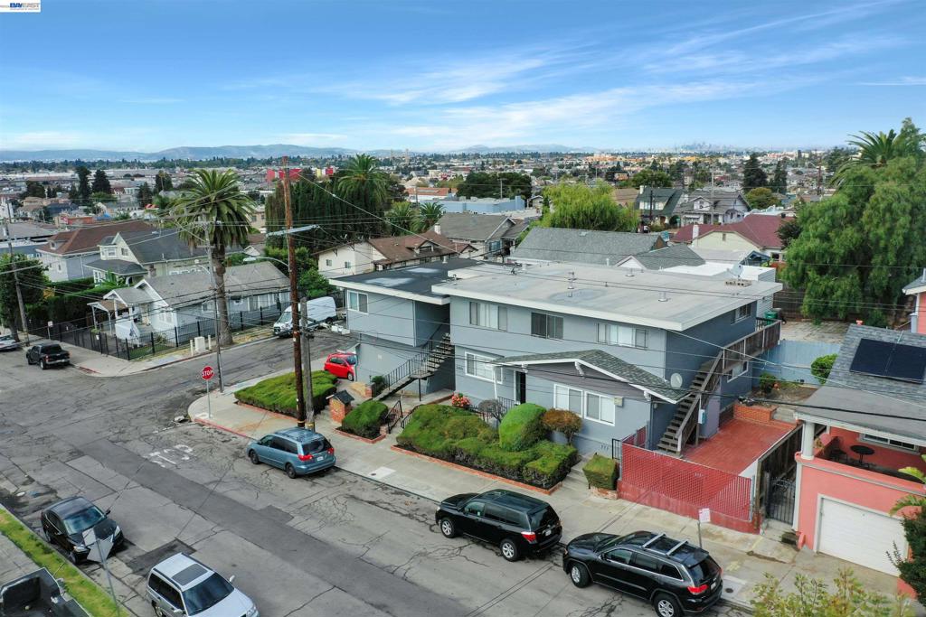 2105 48Th Ave