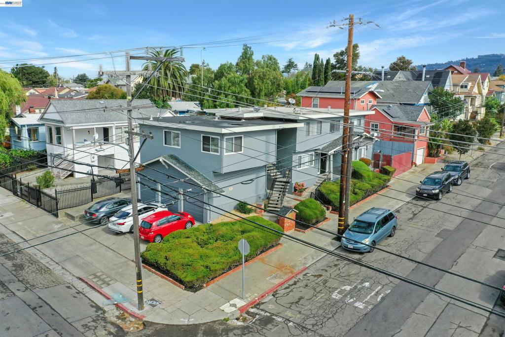 2105 48Th Ave